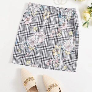 NEW Adorable Pull-On Skirt Floral & Plaid Print